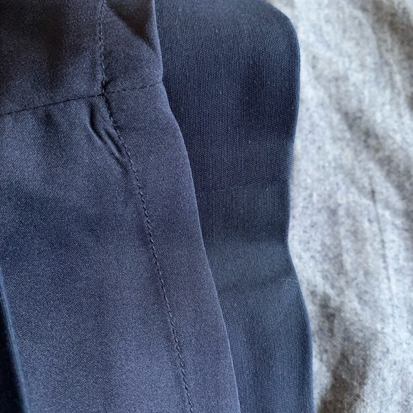 The Limited Casual Skirt | size 0 | Navy Blue - Picture 7 of 9
